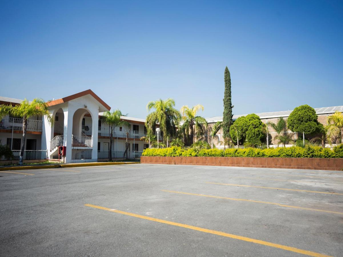 Capital O 88 Inn San Nicolas de los Garza Ngoại thất bức ảnh